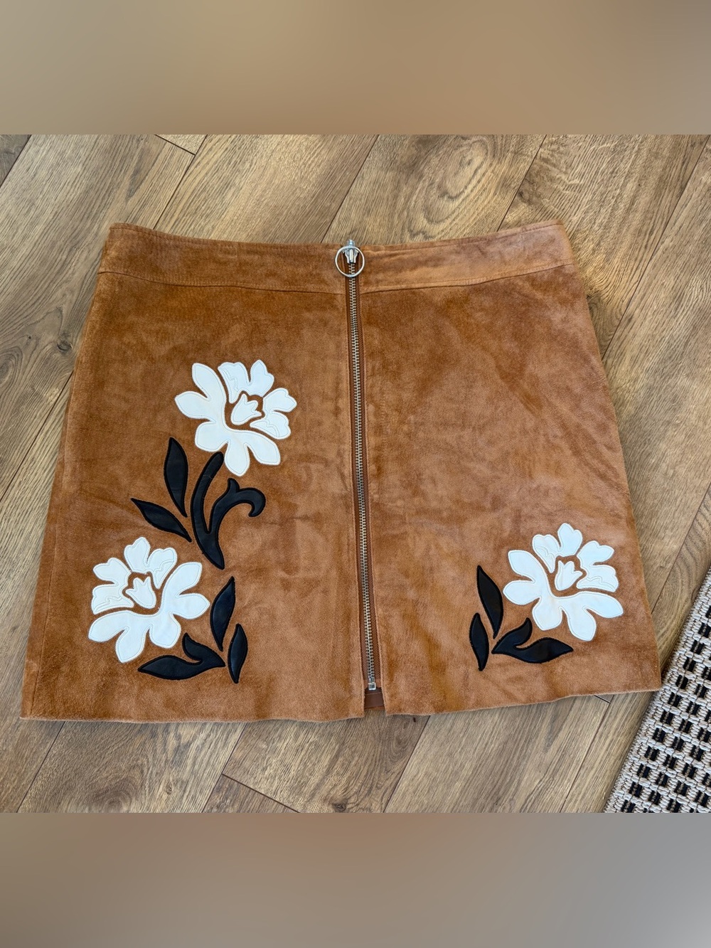 Brown genuine leather suede mini skirt with floral design, Sz 14